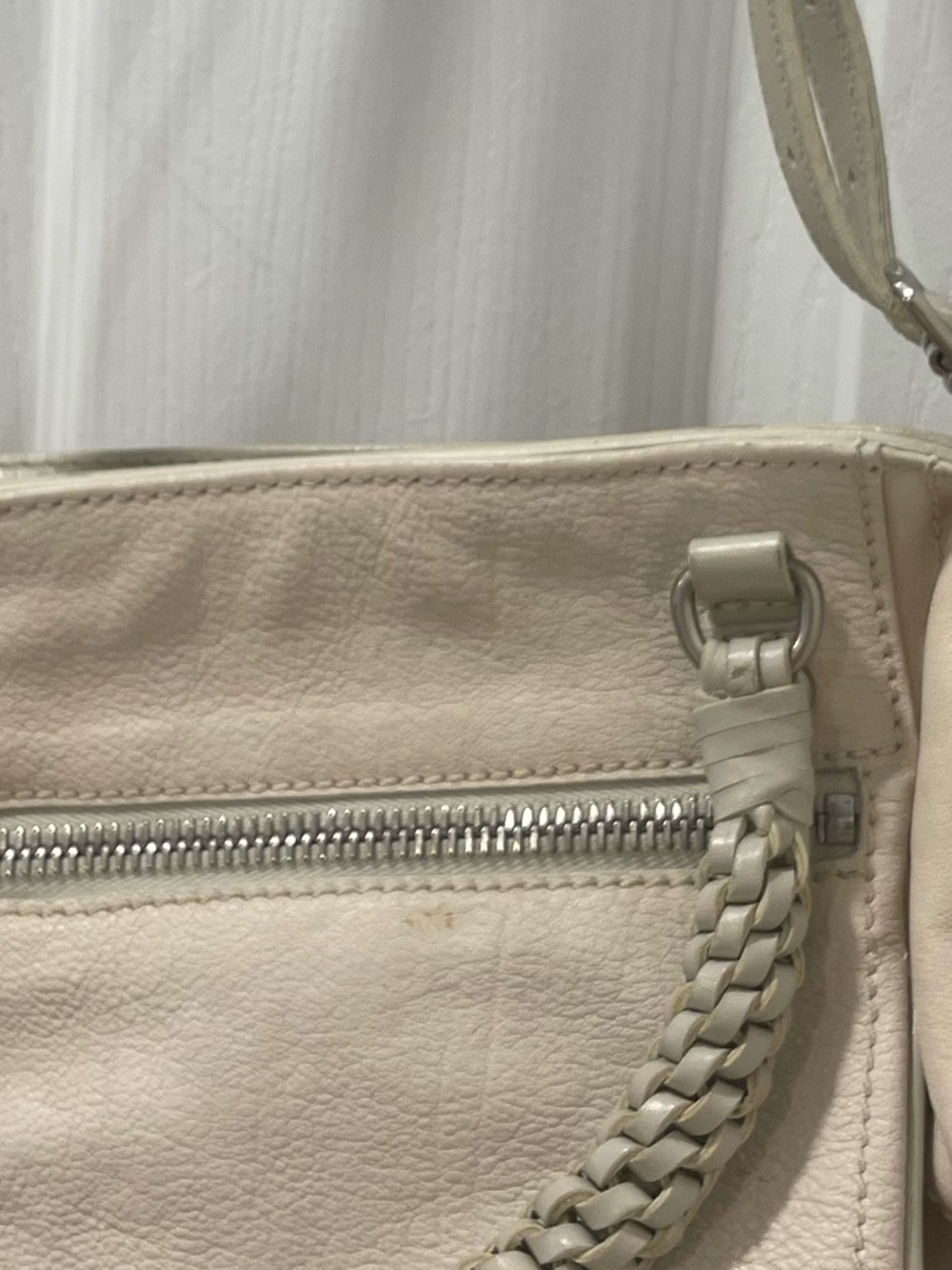 Gryson Cream Women's Shoulder Bag - Classic leather bag - Picture 13 of 16